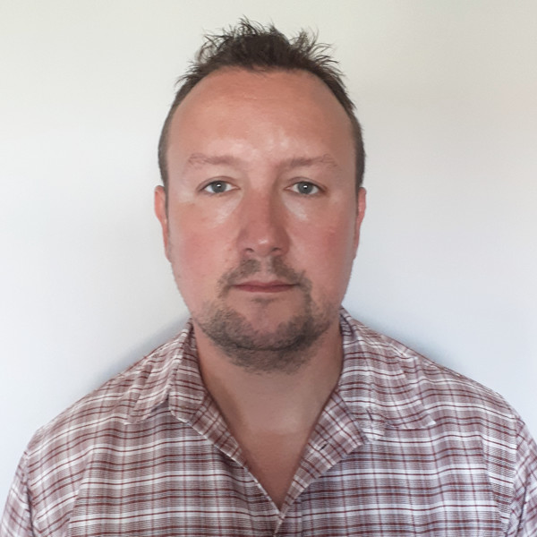 petr-pelc_600x600